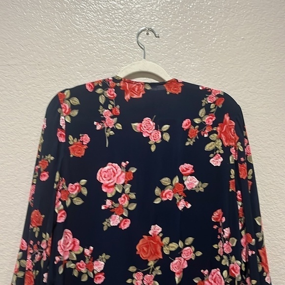 Maurices Blue Floral Dolman Sleeve Kimono Cardigan Size M Lace Trim Ruffle Edge - Picture 9 of 10